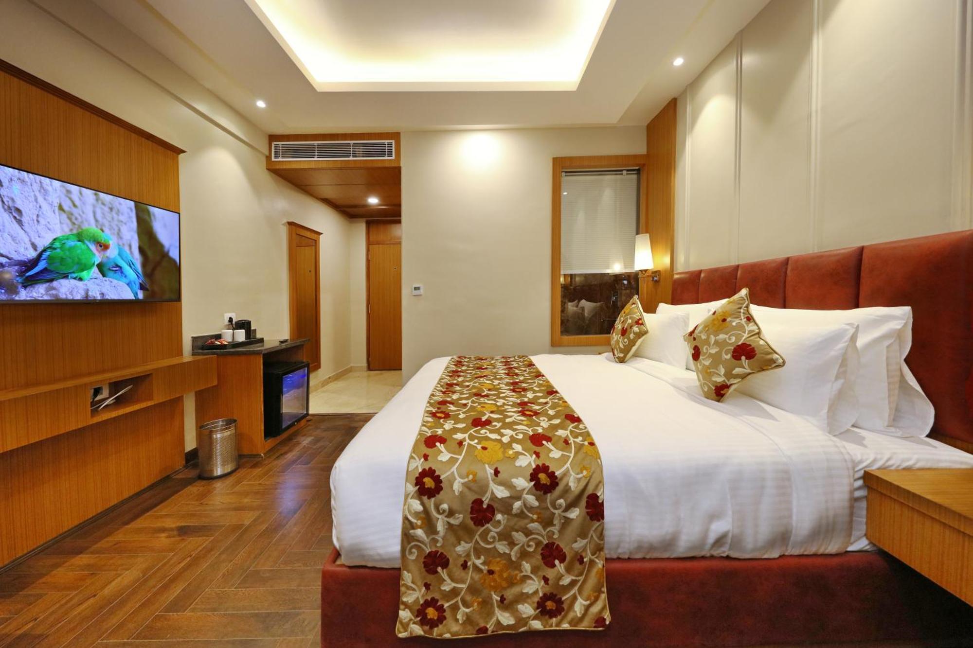 Hotel Blanco Srīnagar Buitenkant foto